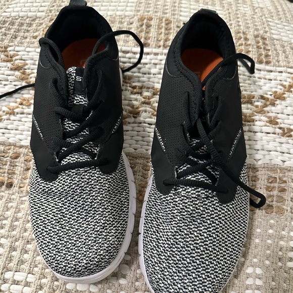 None Shoes - Stylish Black and White Women's Sneakers